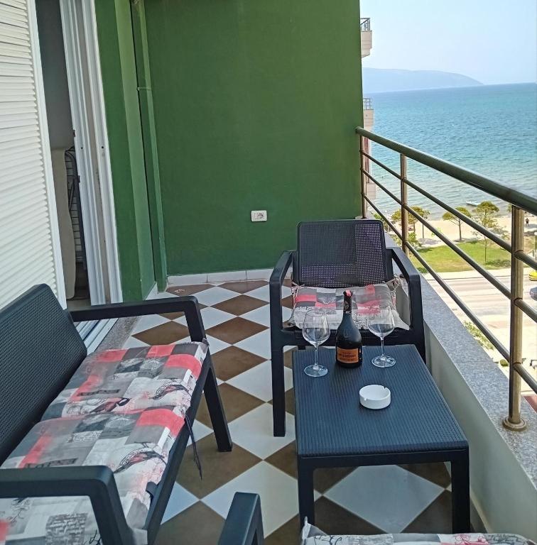Luxury Appartament Lungomare Vlorë Eksteriør billede